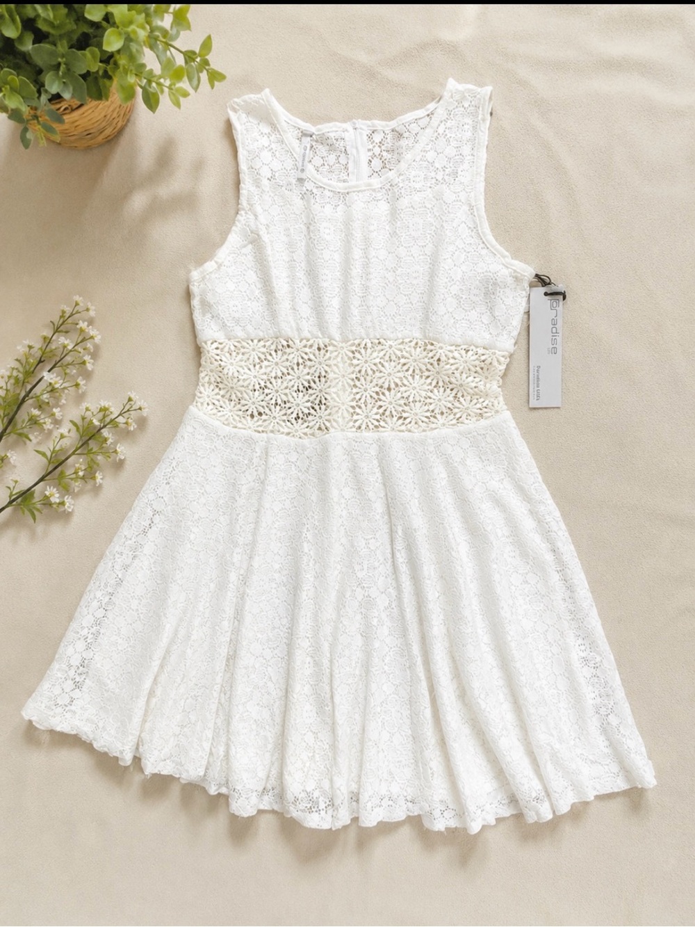 Paradise  White Lace Fit & Flare Dress Size M Sleeveless Cotton NWT